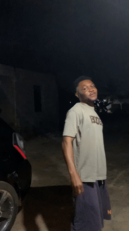Man photographed in series of selfies in Ikorodu, Nigeria