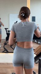 Gym workout and mirror selfies at a North Kuta fitness center