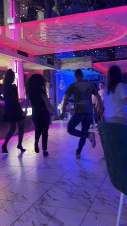 Evening entertainment captured at Sevlievo restaurant-nightclub venue