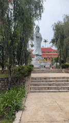 Morning documentation of statue and grounds at Đà Lạt park