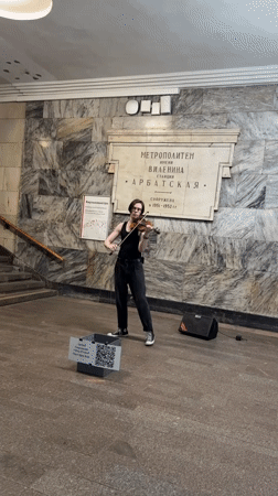 Violin session in Moscow Metro, Red Square and gardens nearby