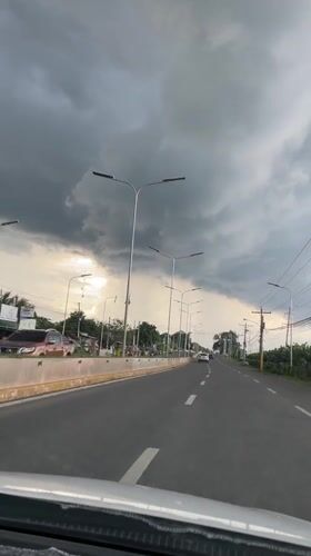 Morning drive recorded on divided road in Hagonoy, Philippines