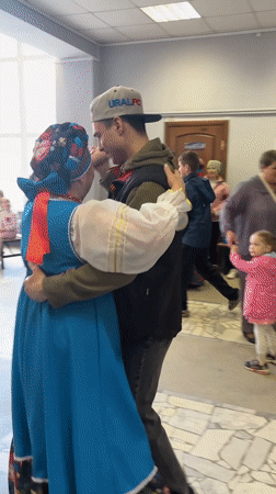 Intergenerational dance moment captured in Russian town