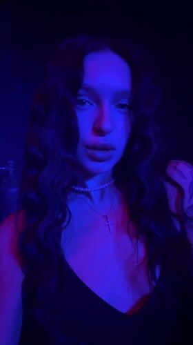 Moscow nightclub scene captured by witnesses during evening hours