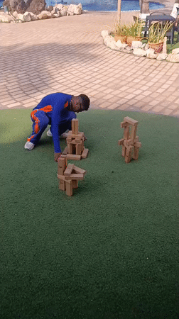 Family recreation captured at Porlamar resort during evening hours