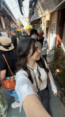 Morning crowds fill traditional Seoul market district walkways