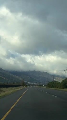 Driver captures routine road travel footage in Stellenbosch