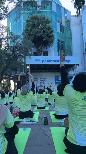 Outdoor yoga and wellness event at Makassar's Mal Ratu Indah