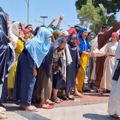 Biblical street performance draws crowds in Mariano Melgar, Peru