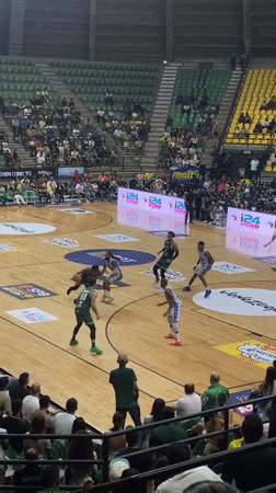 Basketball game draws crowd at La Asuncion arena