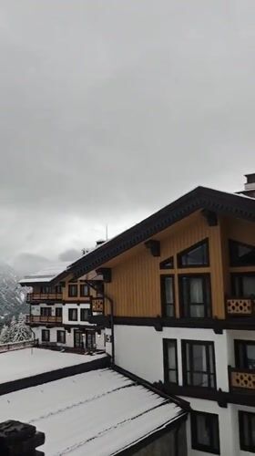 Snowy mountain resort town captured on video in Russia