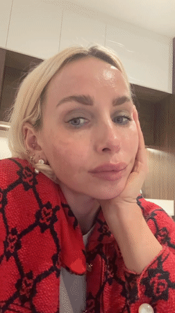 Woman records jet lag video at Dubai workspace
