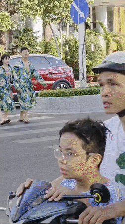 Daily life moments captured in Nha Trang Ward