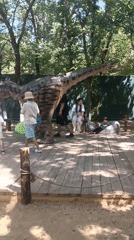 Life-sized dinosaur replicas fill an Astana park attraction