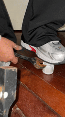 Rainy evening documented across Buenos Aires neighborhoods April 6