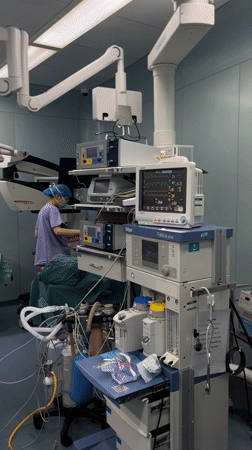 Surgery performed at Yuzhong District hospital early morning