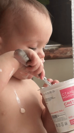 Toddler Makes Mess While Eating Yogurt in Russian City