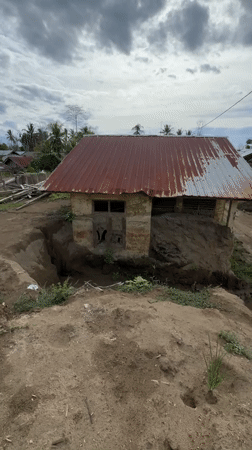 Weathered rural homes and mushroom growth in Meunasah Raya