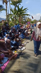 Indonesian independence celebration fills streets of Bendo and Ngadirenggo