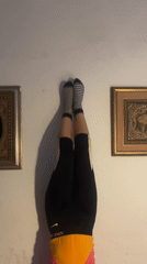 Barcelona resident captures handstands, pets, decor in evening session