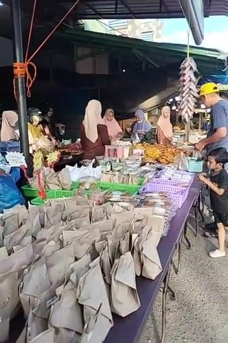 Late-night food stalls busy in Lhokseumawe, Indonesia