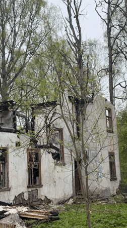 Ordinary life moments documented across Tokkari, Russia morning hours