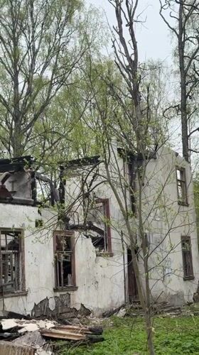 Ordinary life moments documented across Tokkari, Russia morning hours