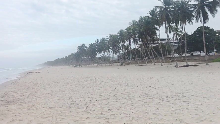 Tranquil evening documented at Venezuela's Playa El Agua beach