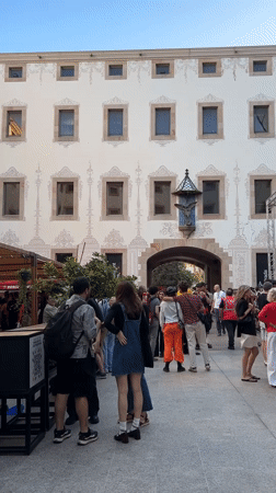 Outdoor music festival draws crowds to historic Barcelona courtyard