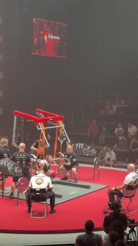 Pride Sport Fest powerlifting competition in full swing in Khimki