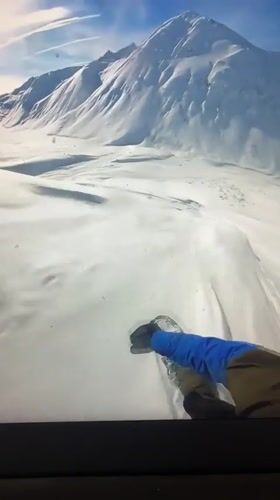 Man takes selfies in Asenovgrad; snowboarding footage also recorded