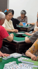 Early morning leisure activities observed in Chongqing High-tech Zone