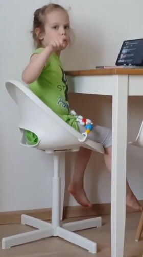 Mother, daughter share quiet morning moments in Yekaterinburg apartment