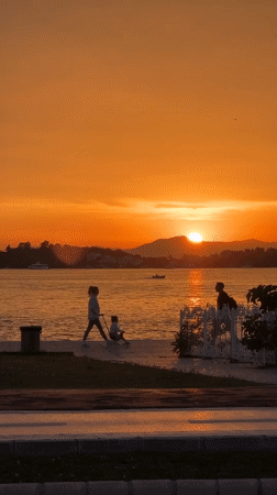 Sunset draws observers to Fethiye waterfront
