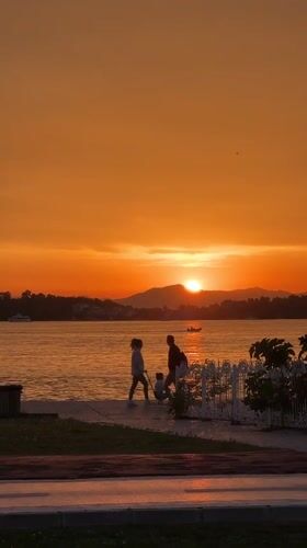 Sunset draws observers to Fethiye waterfront