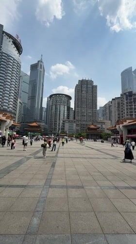 Ordinary street life documented across Yuzhong District, Chongqing