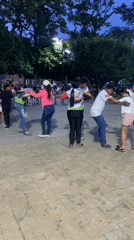 Nail salon session documented in Tinaquillo, Venezuela