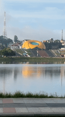 Evening lakefront activity captured across Da Lat, Vietnam