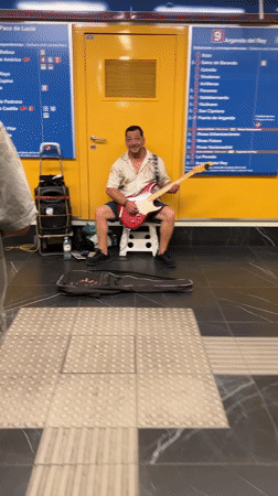An evening loop through central Madrid by metro and foot
