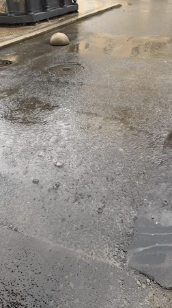 Woman documents rainy Moscow morning with street scenes, selfies