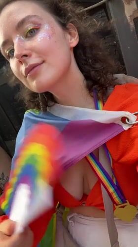 Woman in rainbow accessories spotted in Tel Aviv