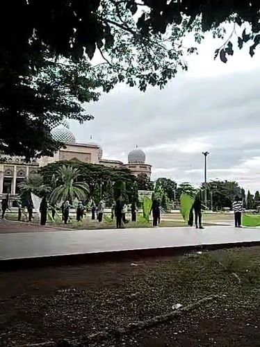 Flag ceremony and Japanese food in Lhokseumawe