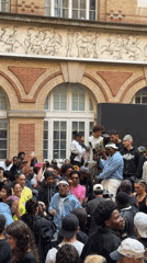 Street performers draw crowd in Paris courtyard