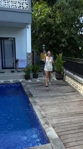 Lazy villa morning in North Kuta — breakfast, pool, Balinese offering