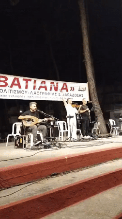 Traditional Greek folk music and dancing in Neoi Epivates
