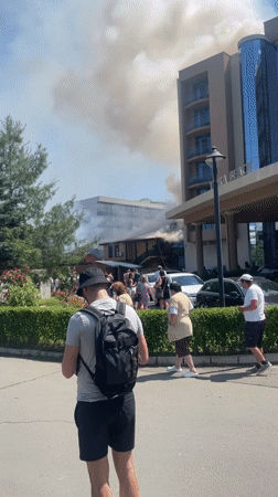 Building fire draws crowds in Nesebar, Bulgaria