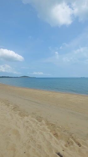 Early morning beach scenes captured in Baan Bo Phut