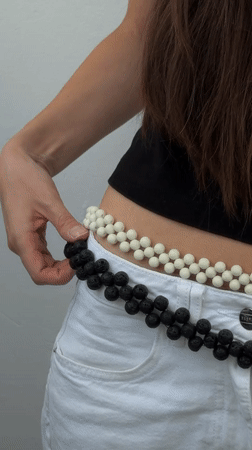 Person spotted in beaded belt fashion ensemble in Khimki