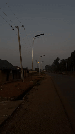 Full moon illuminates Bukuru streets in early morning footage