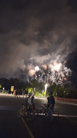Fireworks night draws crowds to Ottawa's streets